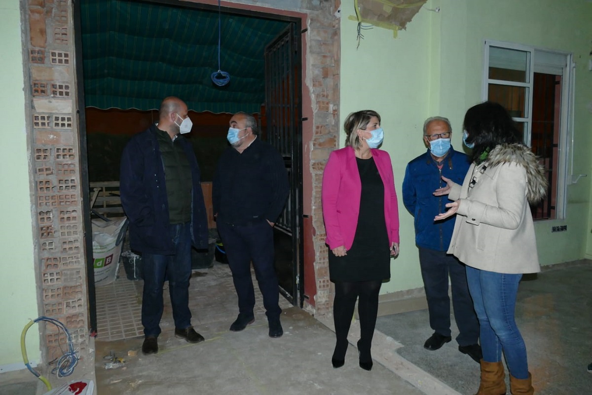 Visita a la nueva aula de estudio de Los Barreros