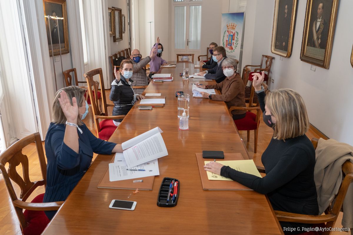 Junta de Gobierno local en la que se vot� cuantificar los da�os por las irregularidades de la concesionaria de la limpieza. Imagen de Archivo