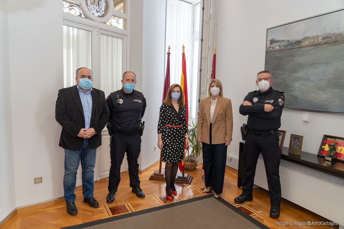 Reunin con el inspector Pedro Moreno, Comisario Jefe de la Polica Local temporalmente