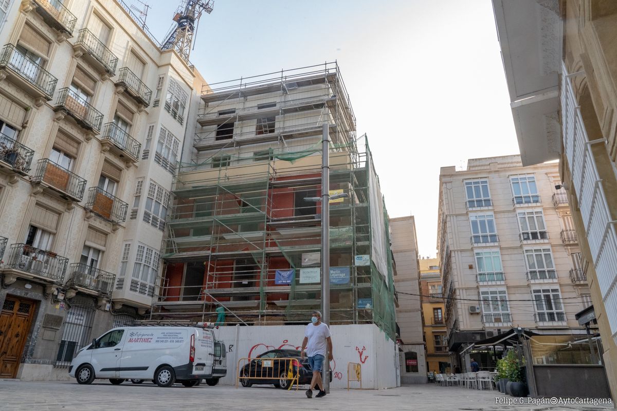 Obras en calle Campos y plaza del Rey.