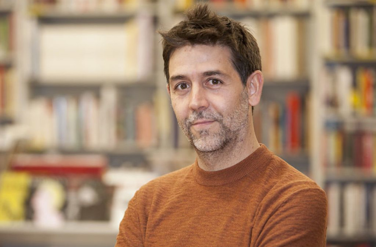 Óscar J. Martínez, autor de Umbrales. Un viaje por la cultura occidental a través de sus puertas