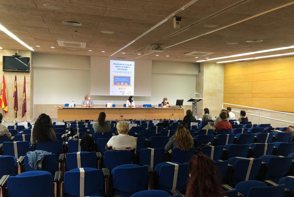 Irene Ruiz, en las jornadas de pices sobre salud mental en nios y adolescentes