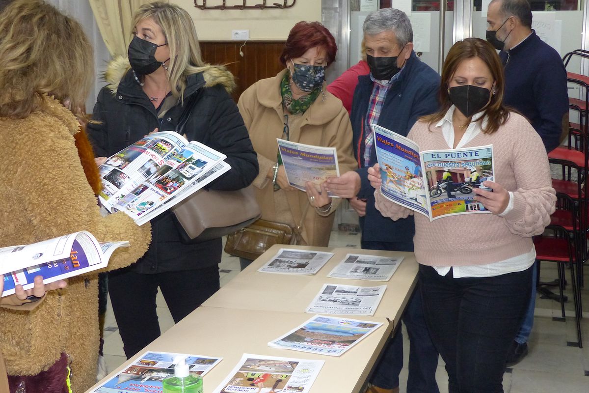 Celebracin 15 aniversario Revista El Puente