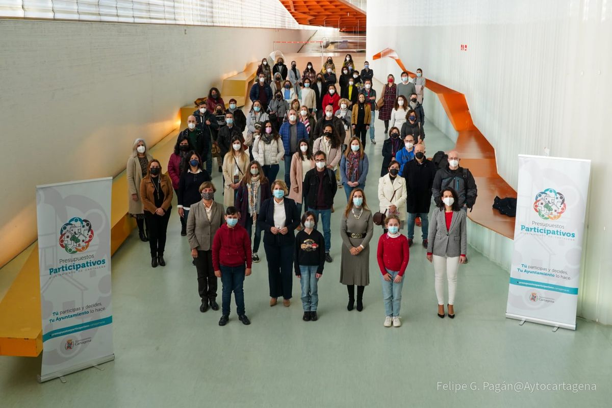 Encuentro con los centros educativos para informar sobre los prespuestos participativos