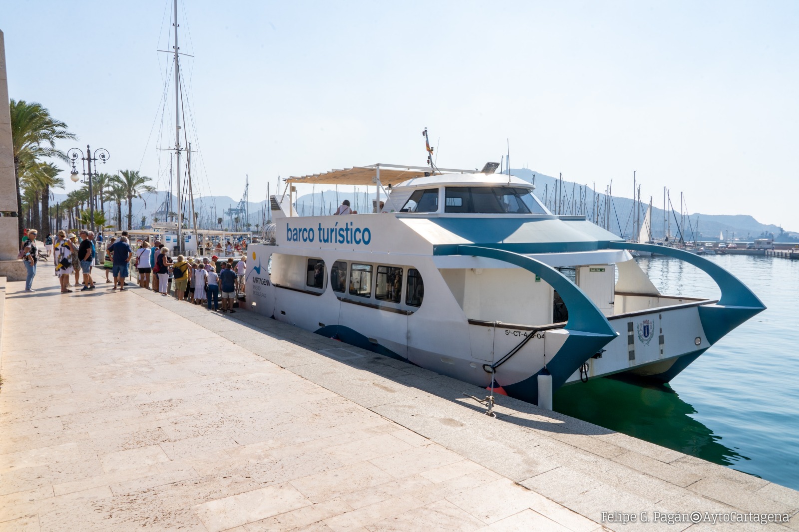Barco Turstico