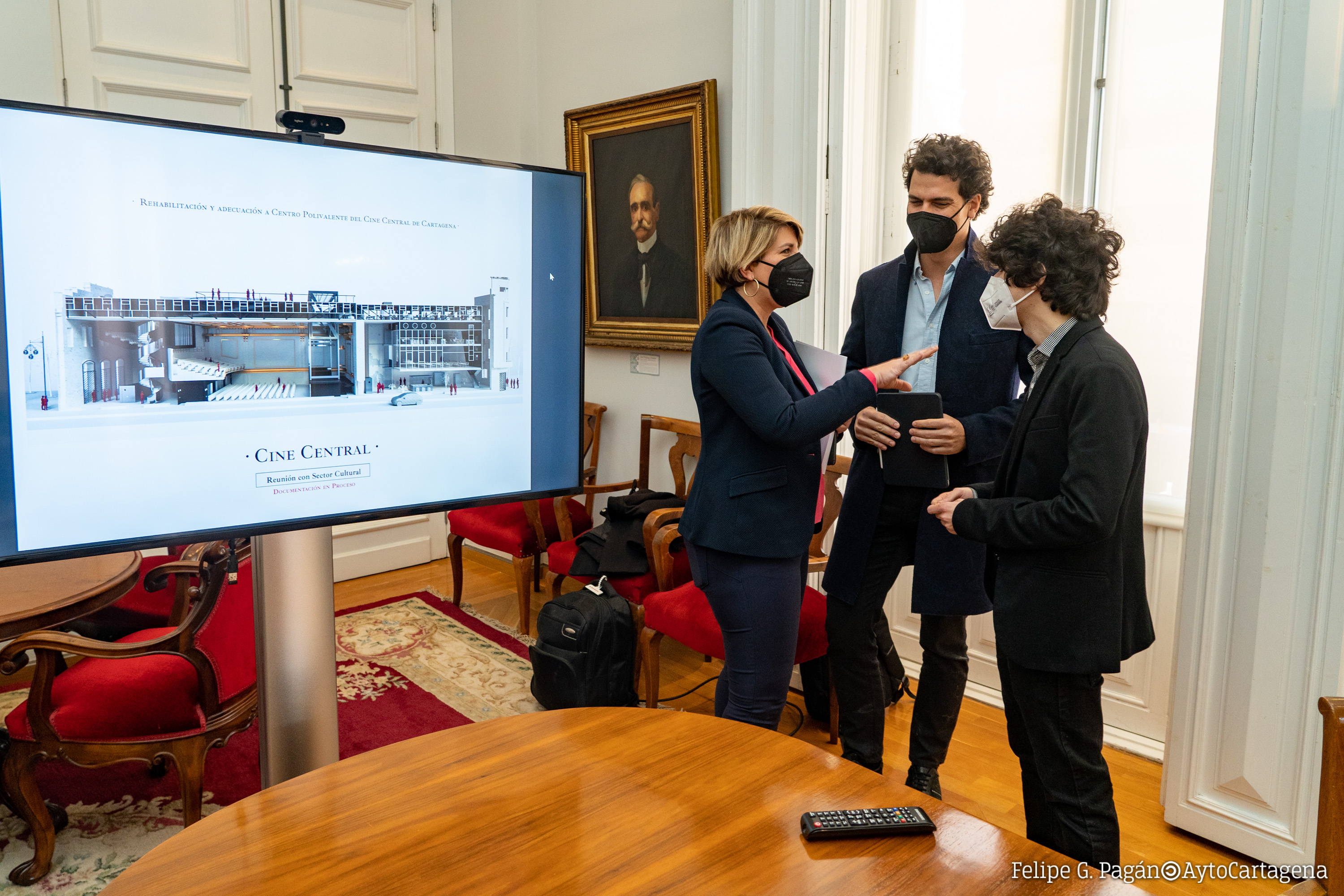 Reunin con arquitectos y sector cultural sobre cine Central