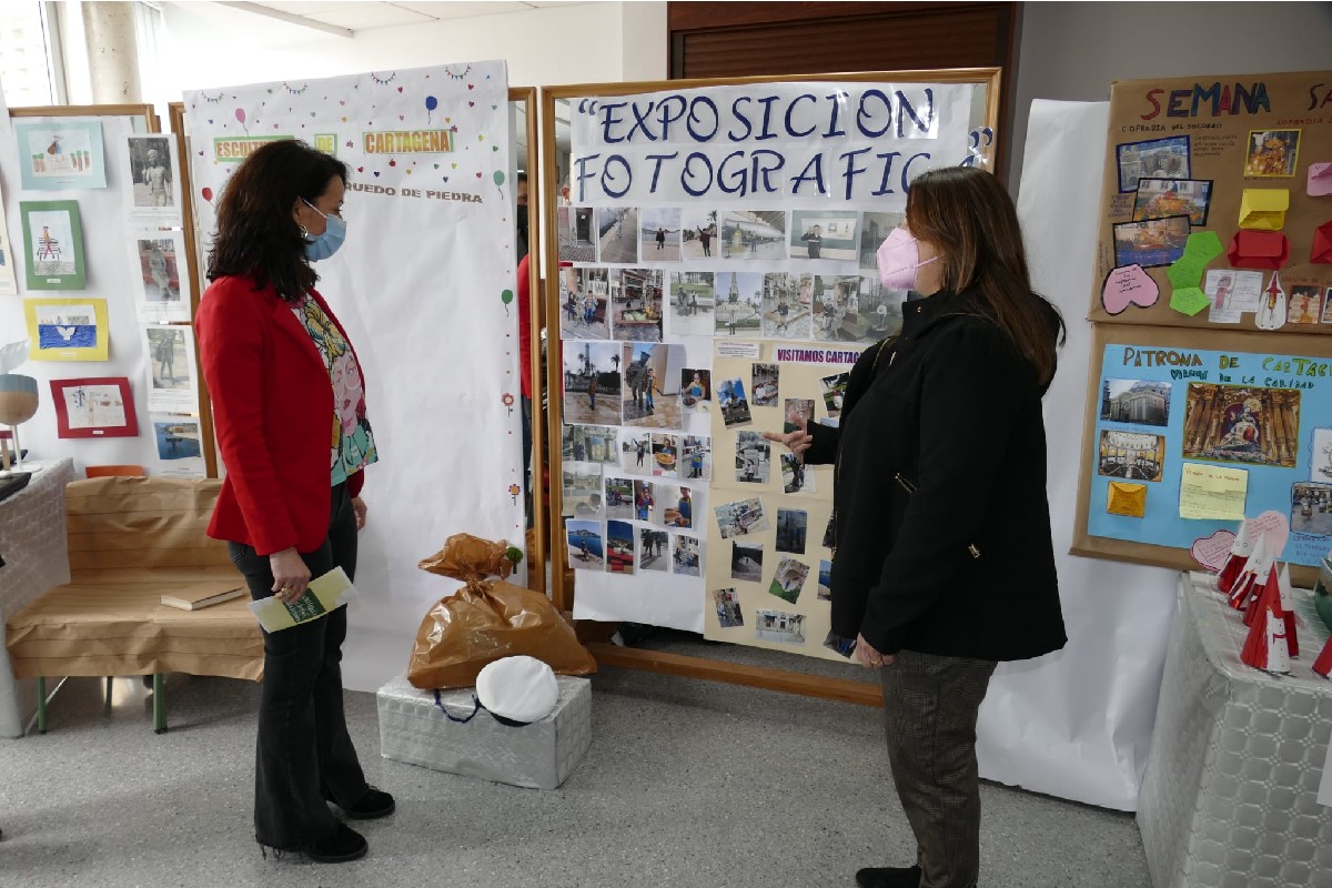 Los alumnos del colegio de Miranda dan a conocer el municipio a travs de una exposicin