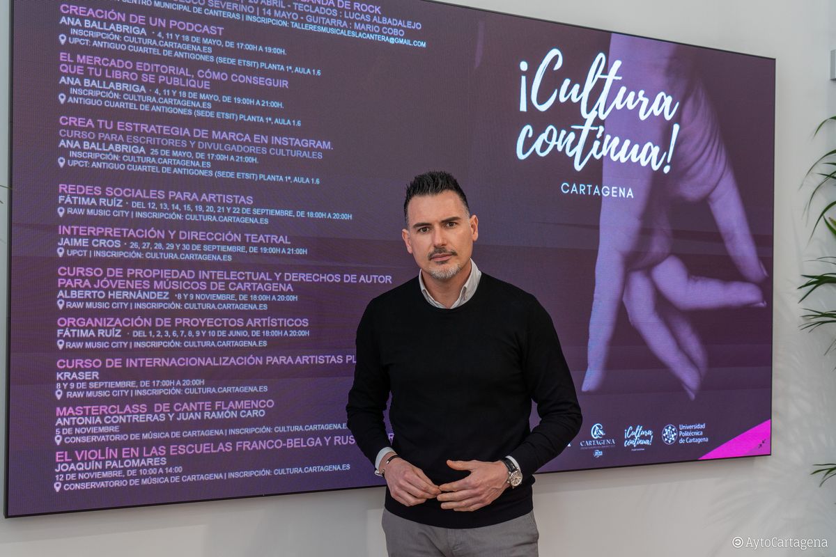 Carlos Piana presenta las actividades del rograma Cultura Continua