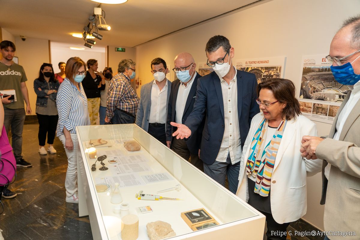 Inauguracin de la muestra Nano-Heritage en el Museo del Teatro Romano