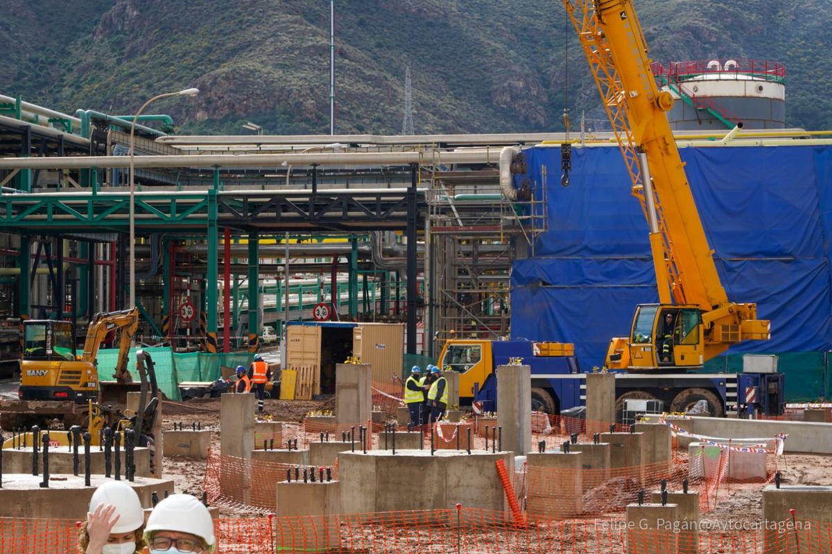 Obras en Repsol. Imagen de archivo