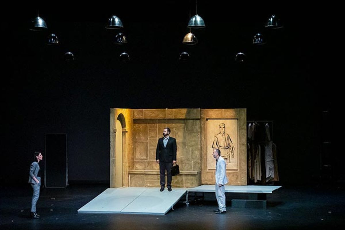 La batalla entre la locura y la cordura de ‘Enrique IV’ desembarca en el festival Teatro del Mar