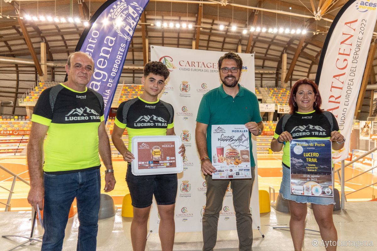 El concejal de Deportes, Álvaro Valdés en la presentación Lucero Trail