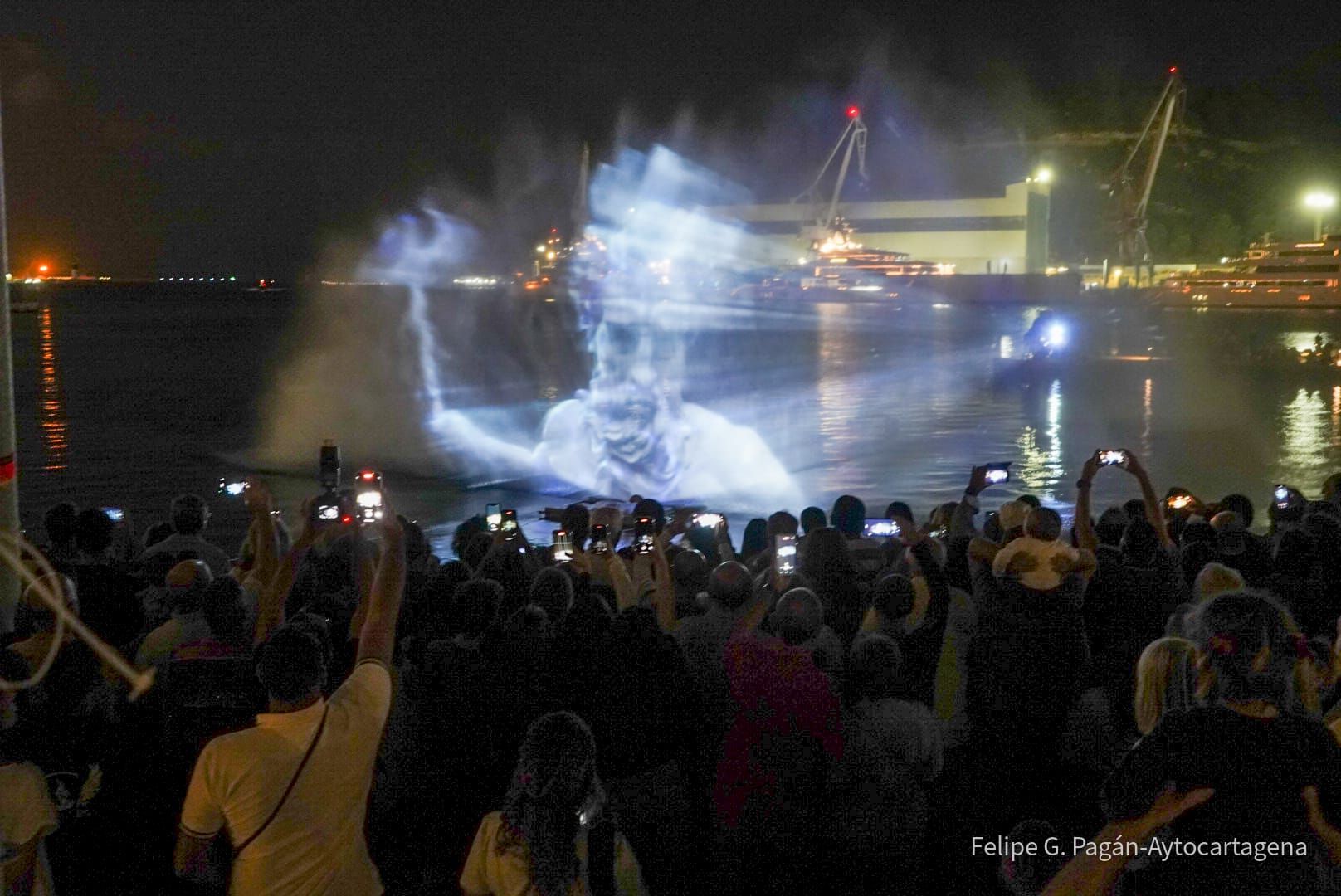 Espectáculo de luz, agua y sonido en el Puerto de Cartagena