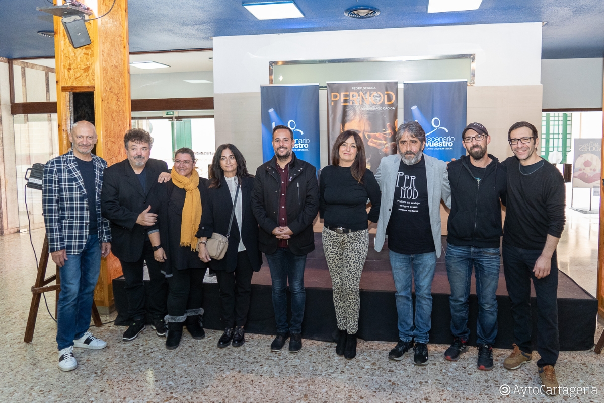 Presentación de la obra teatral 'Pernod'