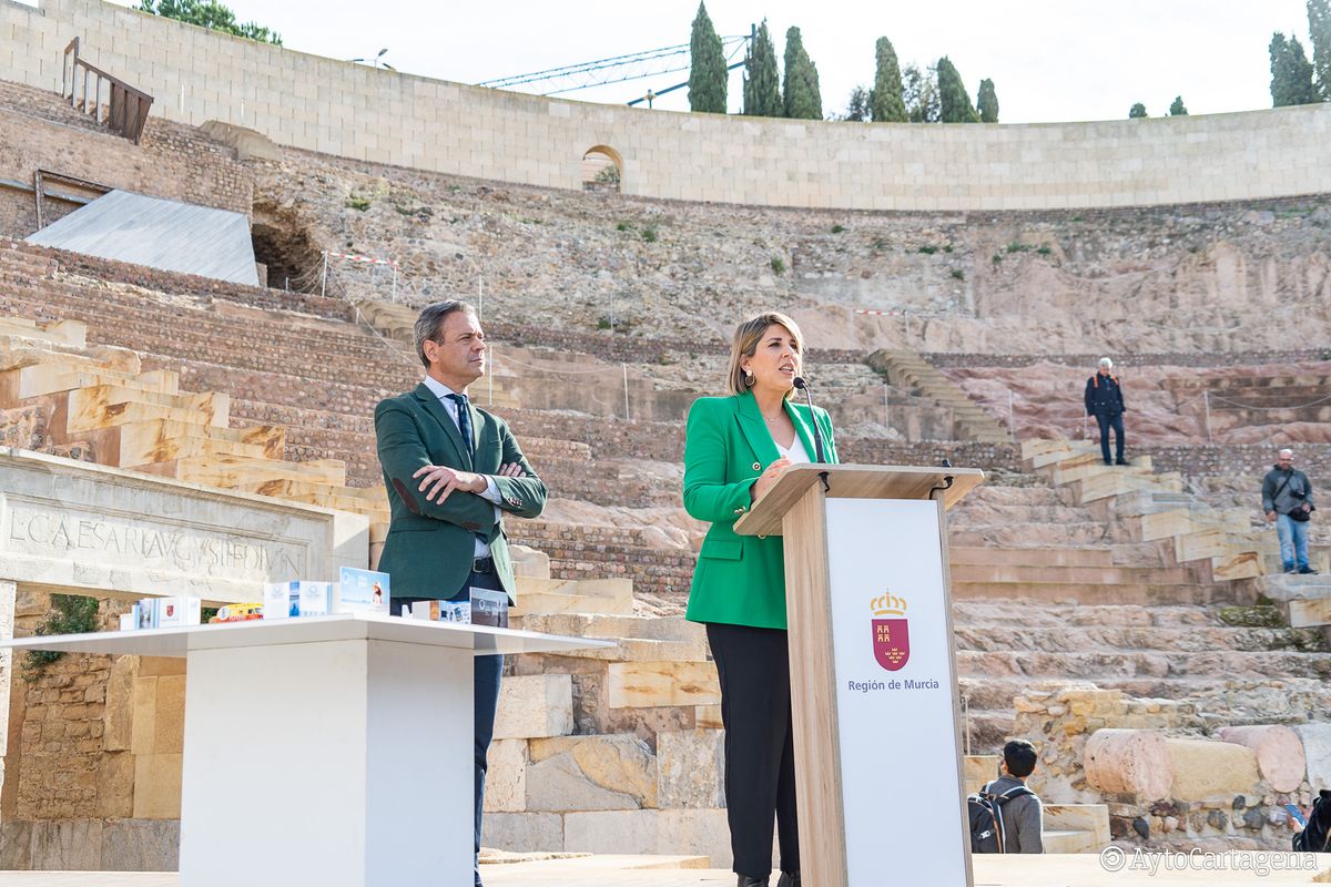 Presentacin de Fitur  en el Teatro Romano