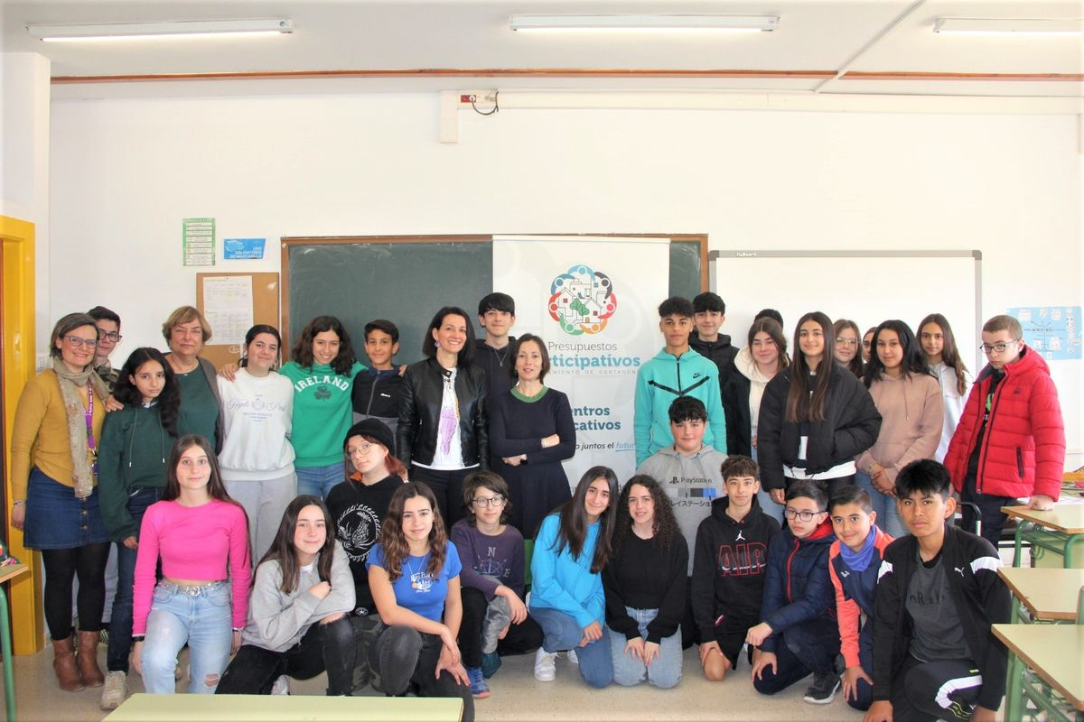 Visita de Irene Ruíz a varios centros