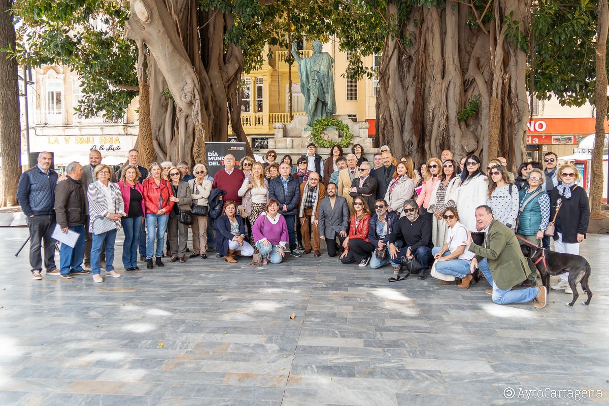 Homenaje a Isidoro Miquez y presentacin de actos por el Da Mundial del Teatro