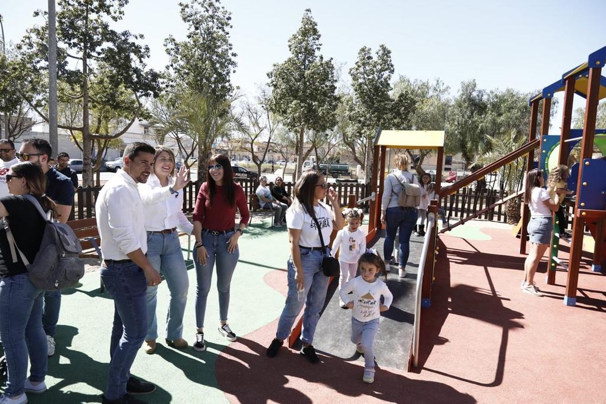 Visita al nuevo parque infantil de La Aljorra