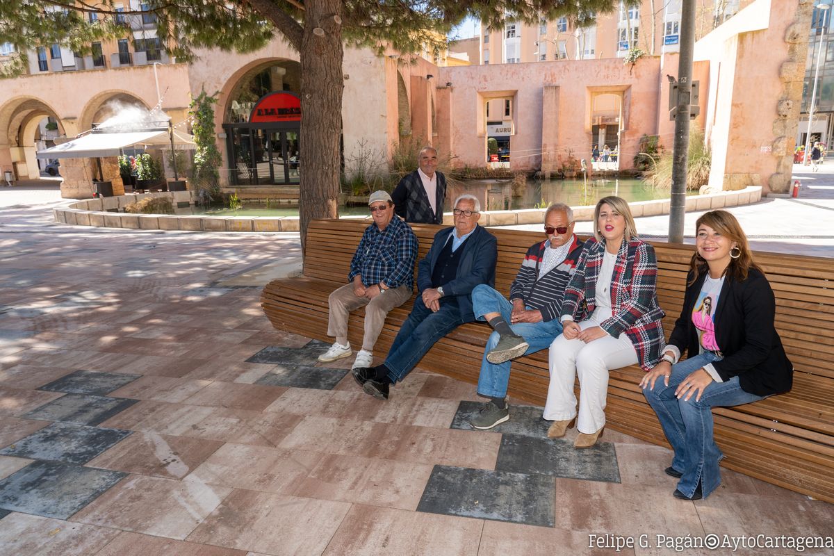 La Plaza de Juan XXIII se abre maana y San Fernando completa ya la mitad la obra