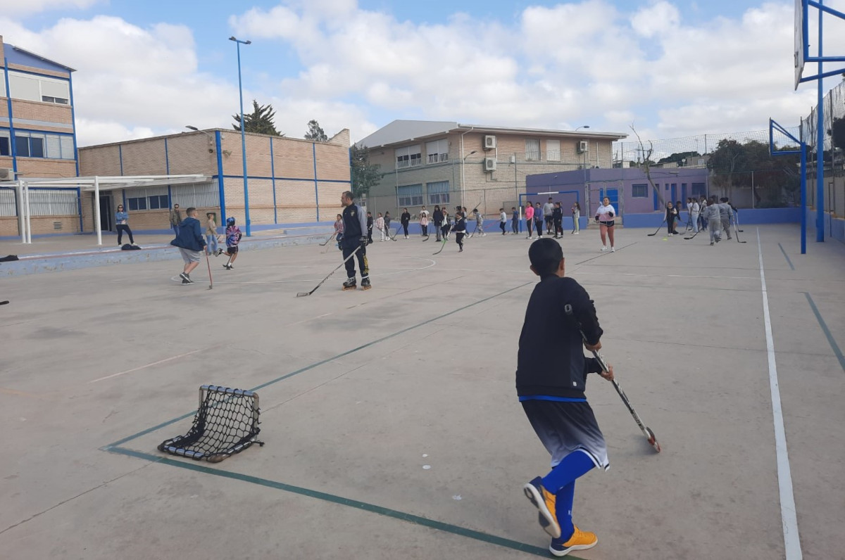 Hockey en lnea en el CEIP Stella Maris, Programa ADE
