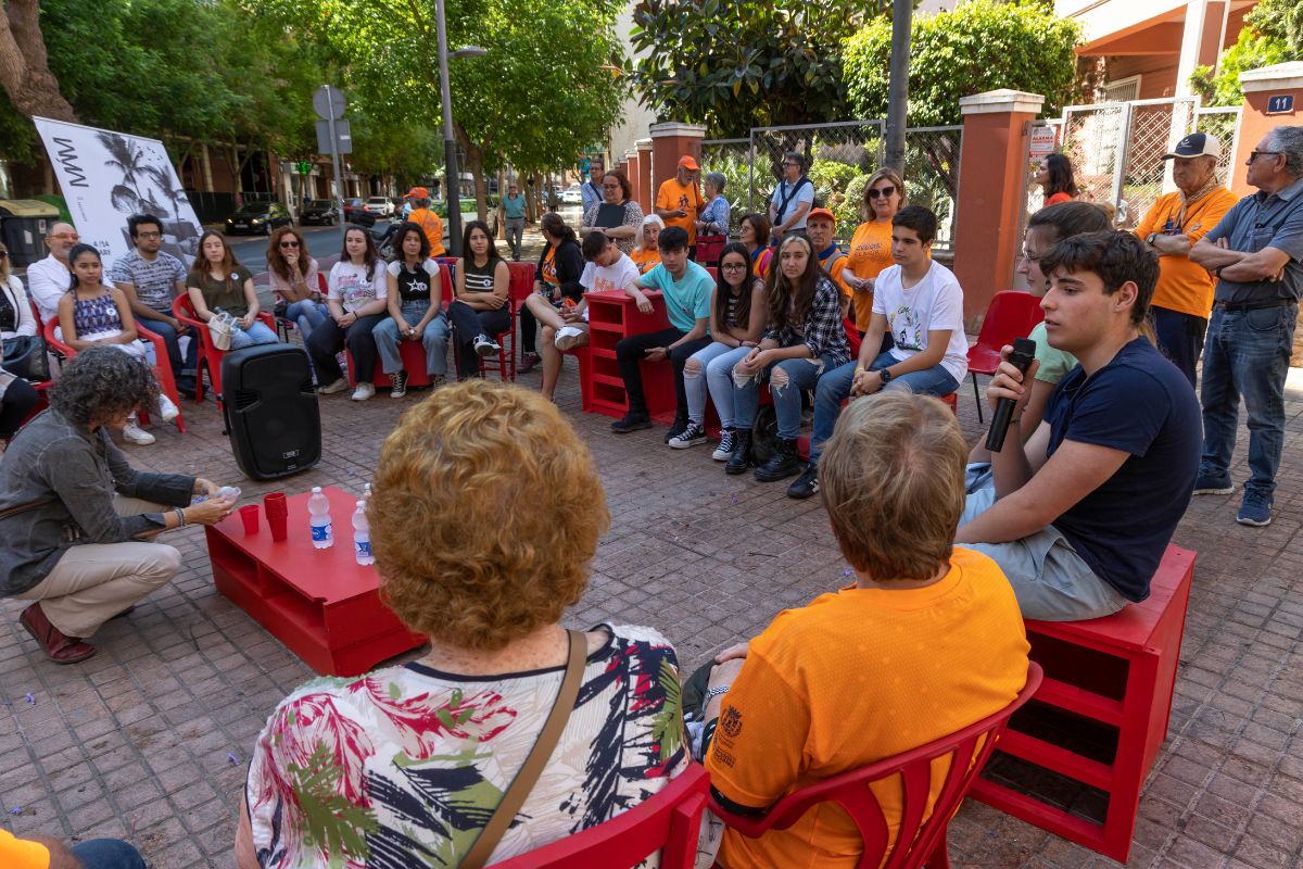 Mucho Ms Mayo celebra un encuentro intergeneracional para debatir sobre los cambios de modelo de vida