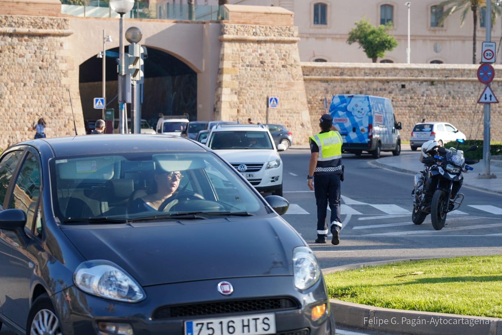 Polica Local despliega un dispositivo especial para agilizar el trfico por las pruebas de la EBAU