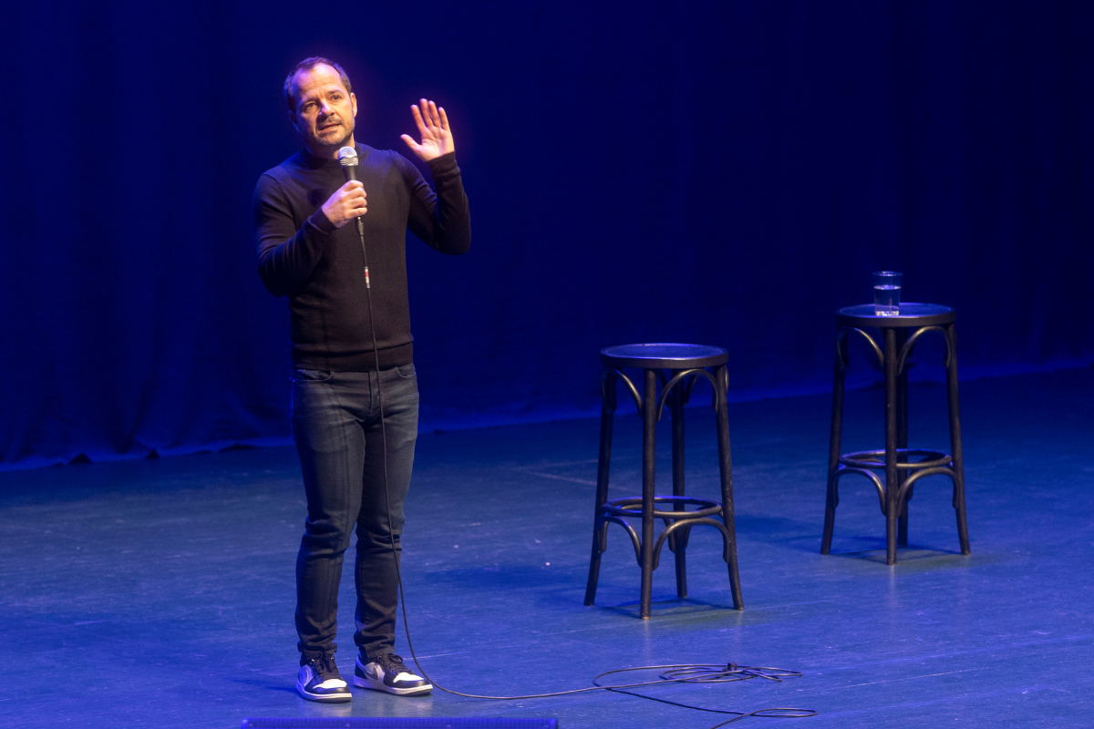 Ángel Martín regresa a El Batel con ‘Punto para los locos’