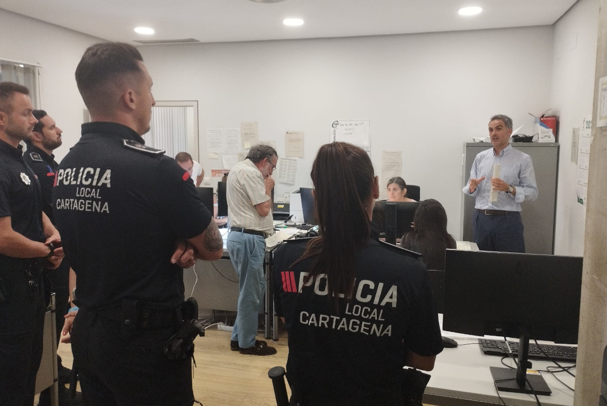 Visita de alumnos de Policía Local a la sede judicial de Cartagena