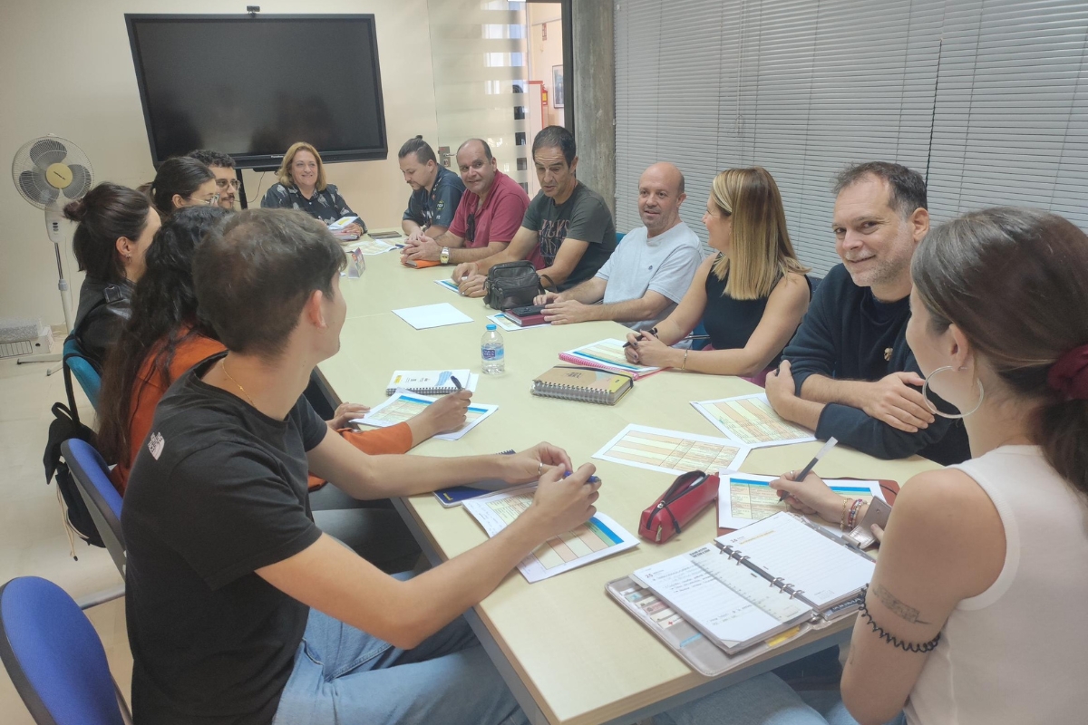 Reunin del programa municipal Una escuela abierta a otras culturas.