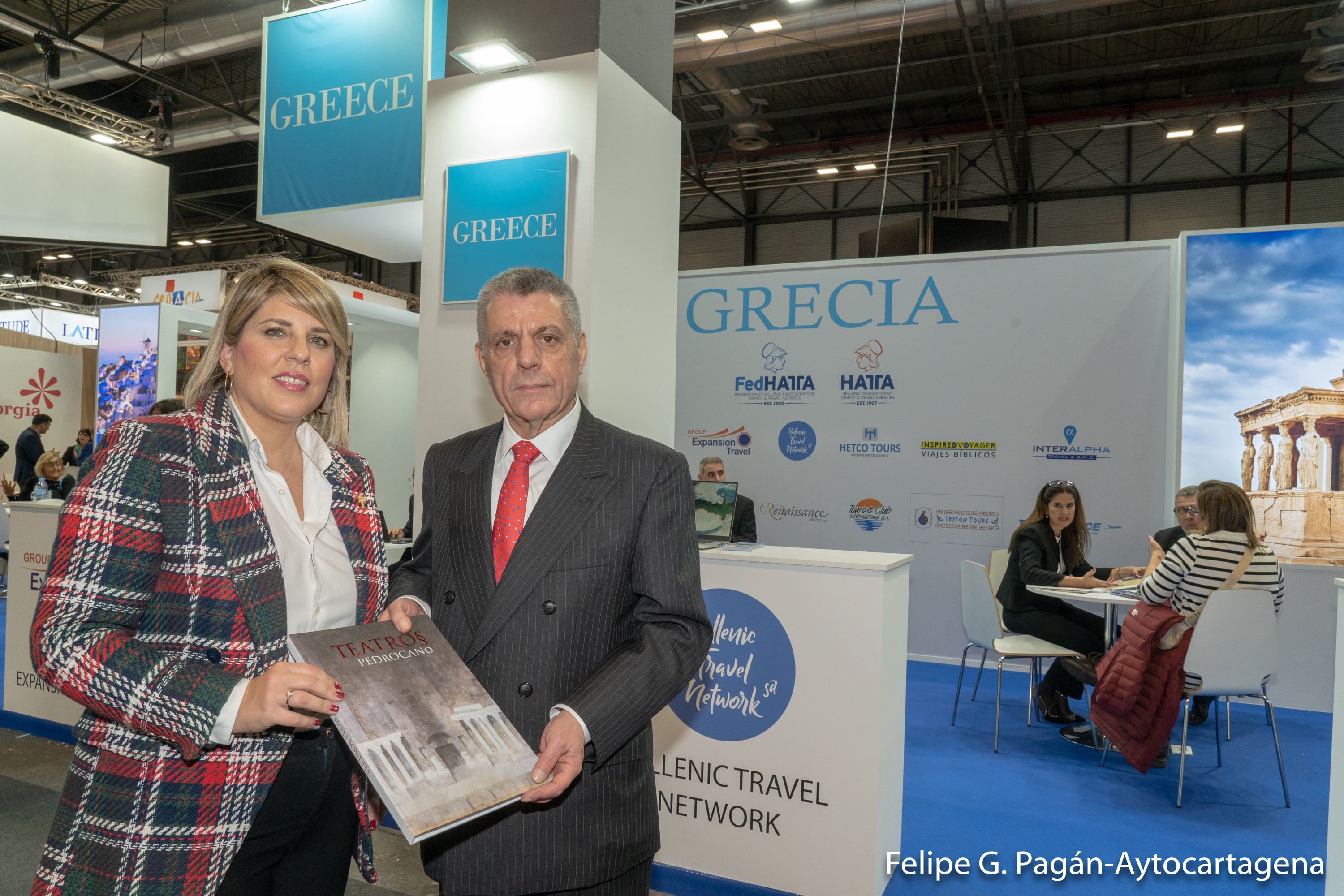 La alcaldesa de Cartagena, Noelia Arroyo, con el embajador de Grecia en Espaa, Ilas Fotopoulos