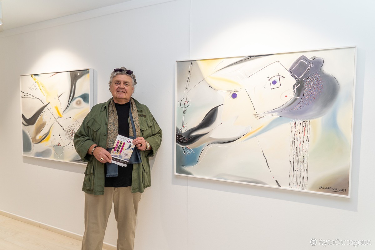 Exposición 'Tres corrientes artísticas' de Waldemar Kondratowski'