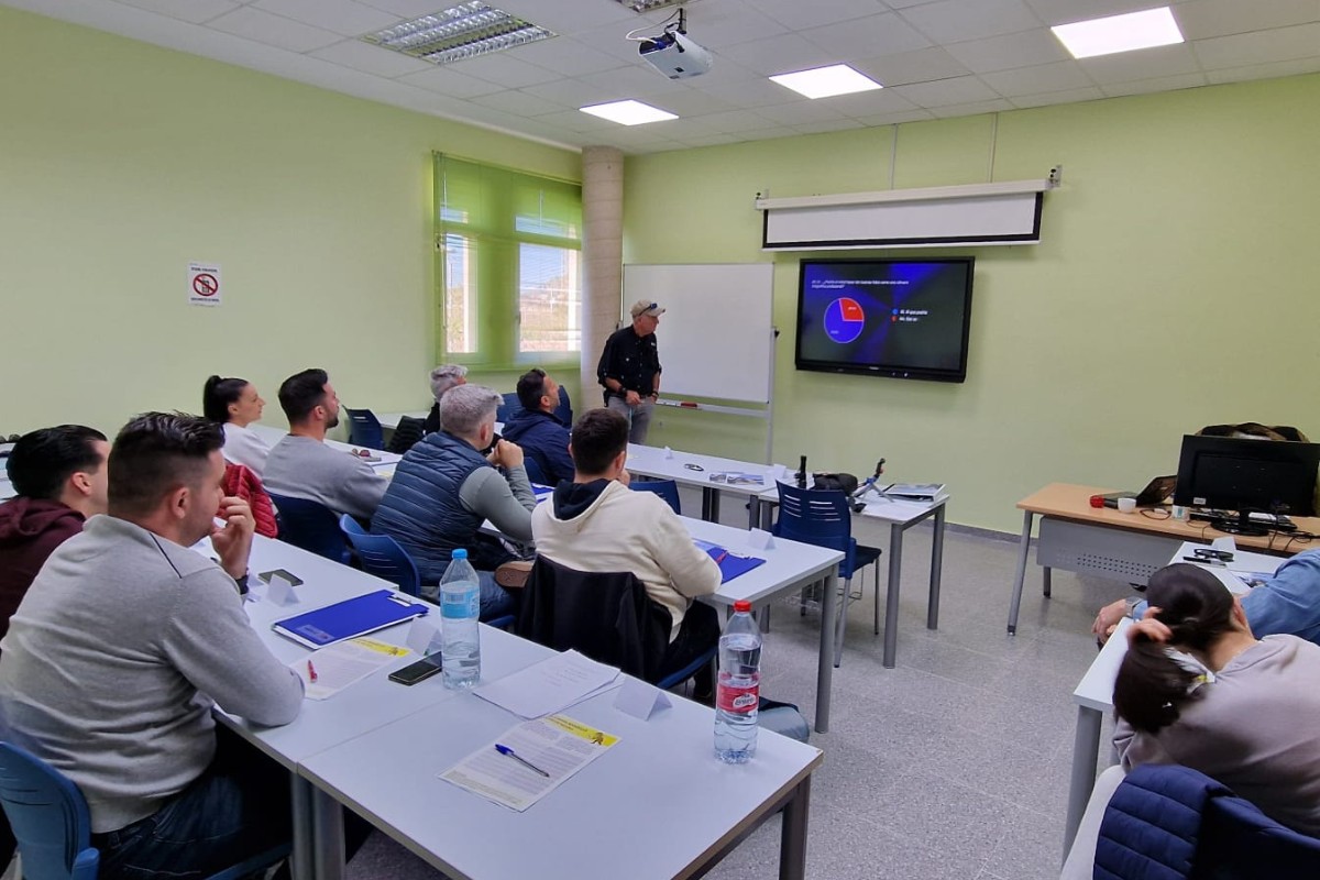 Policías Locales de Cartagena se especializan en fotografía para la investigación de accidentes de tráfico
