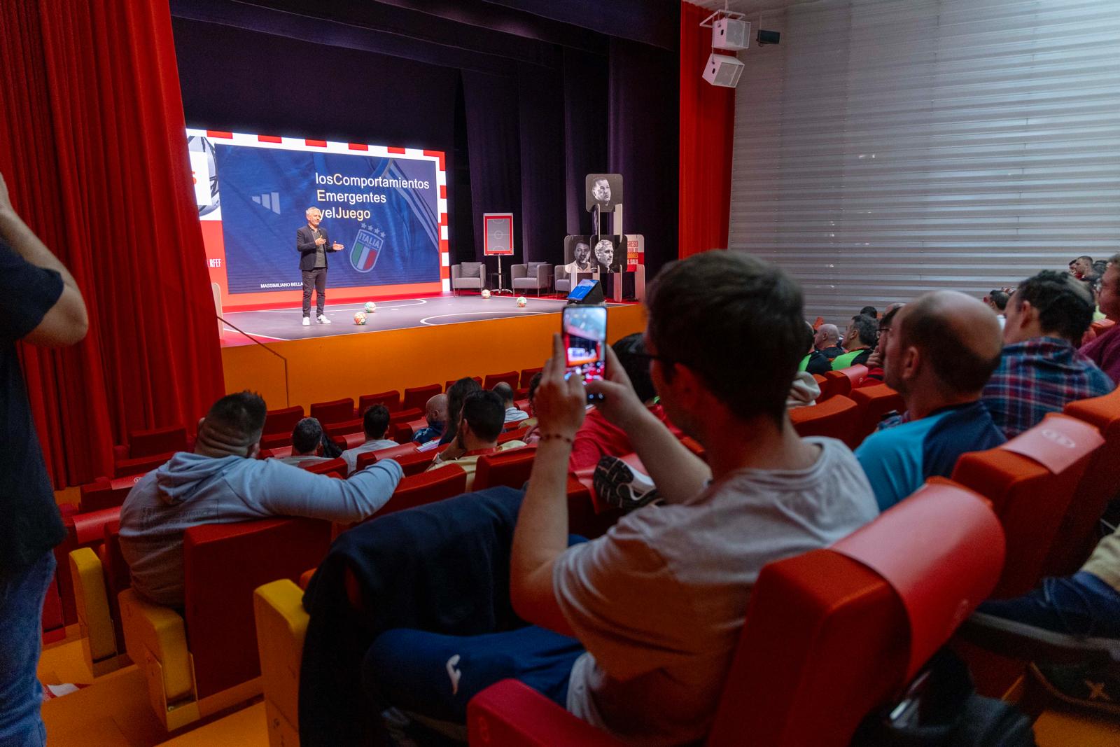 Congreso de Entrenadores de Ftbol Sala en Cartagena. Foto de Pablo Snchez, El Batel.  