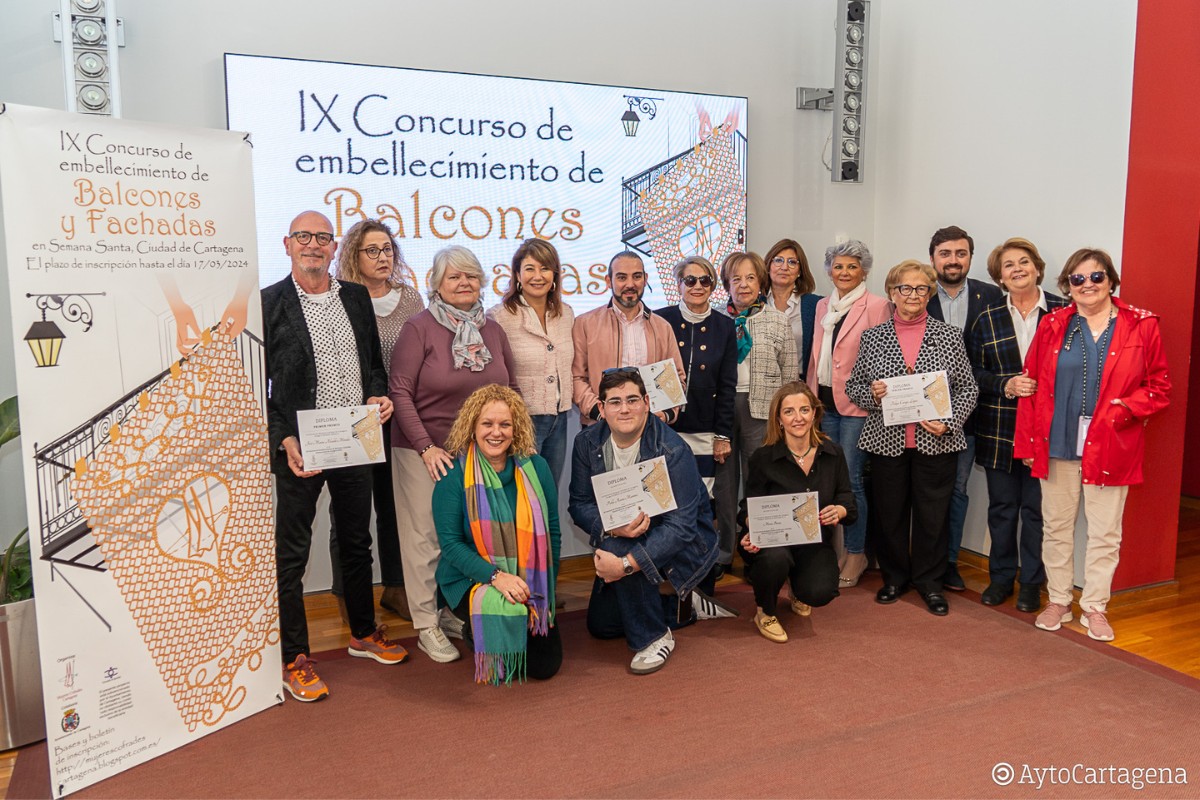 Balcones premiados y entrega de diplomas del IX Concurso de Emebellecimiento de Balcones Semana Santa