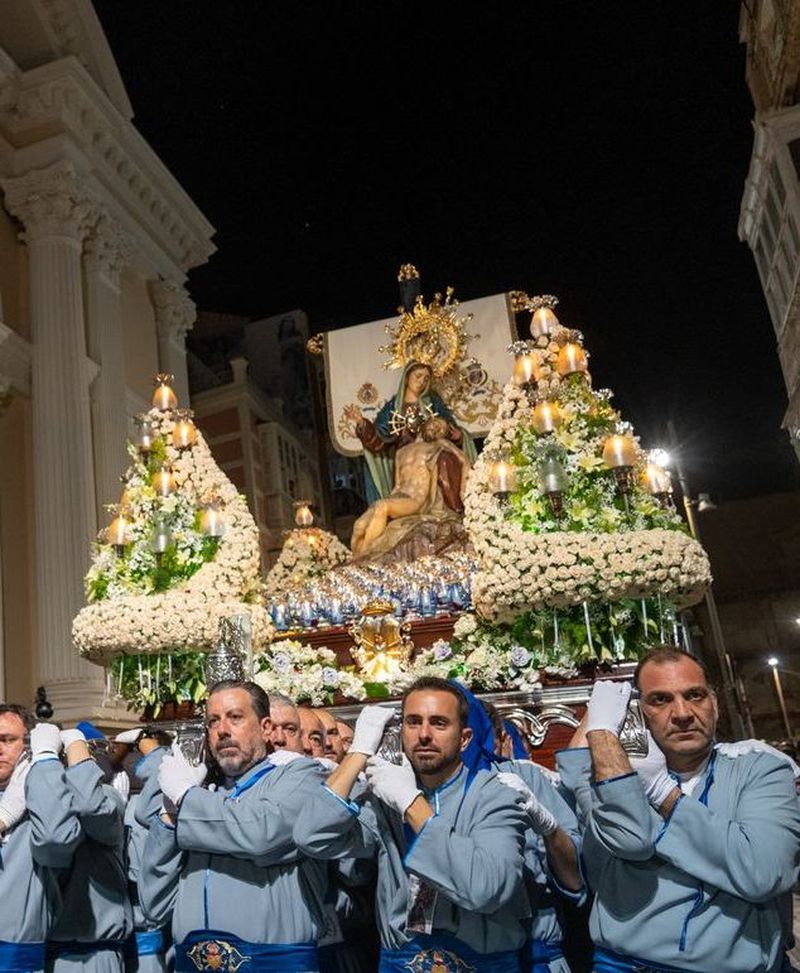 Trono de la Virgen de la Piedad