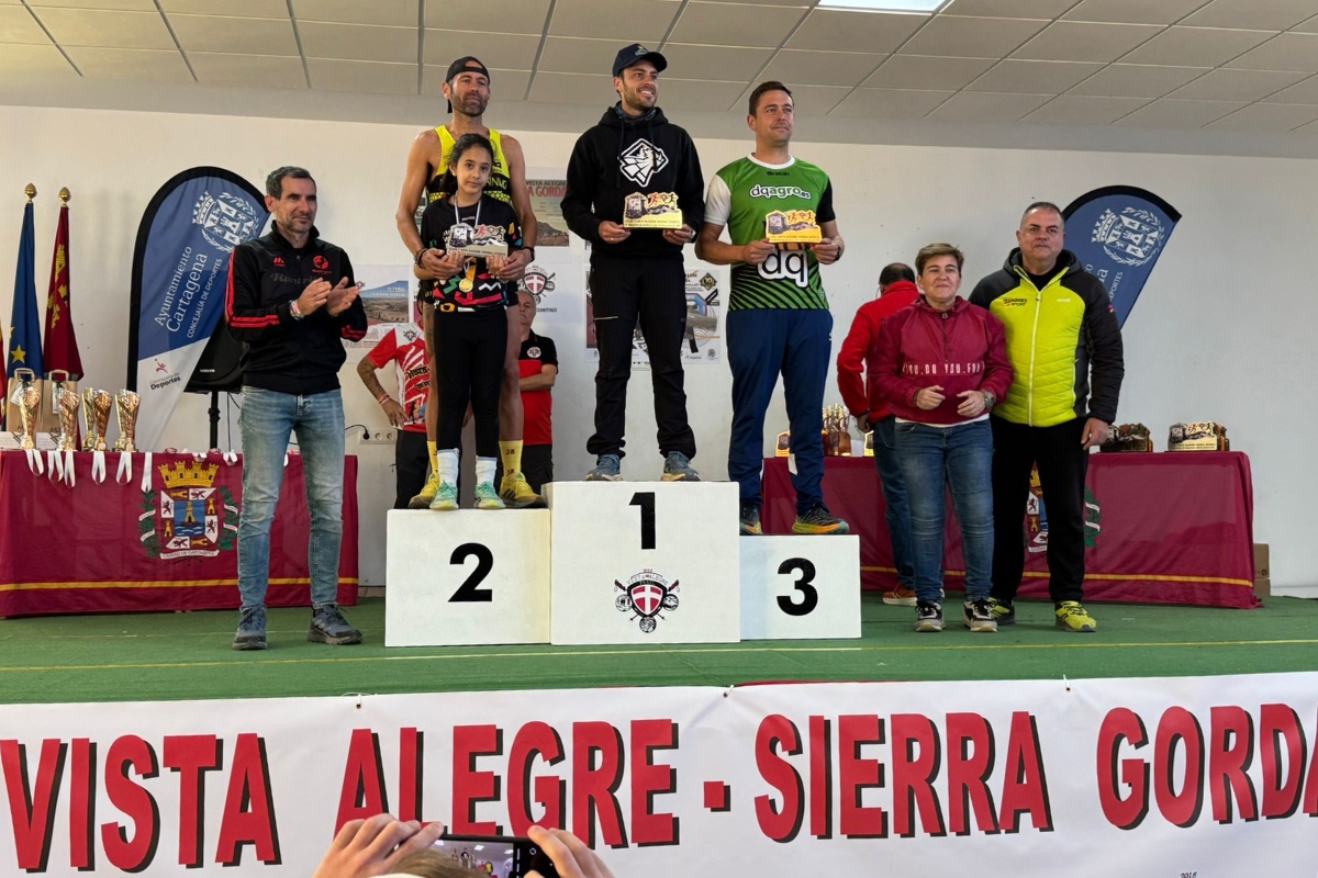 El trail de Vista Alegre congrega a 400 corredores en Sierra Gorda.