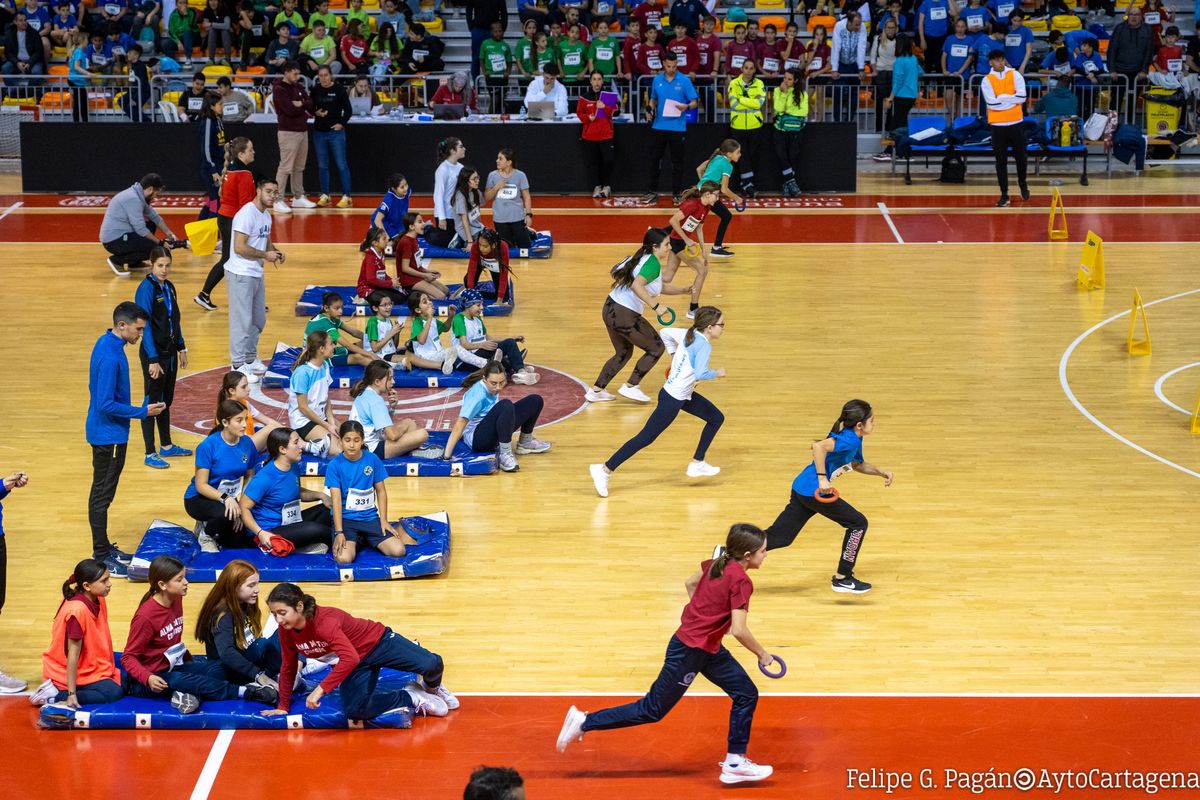 Fase municipal de Jugando al Atletismo alevn en el Palacio de Deportes de Cartagena