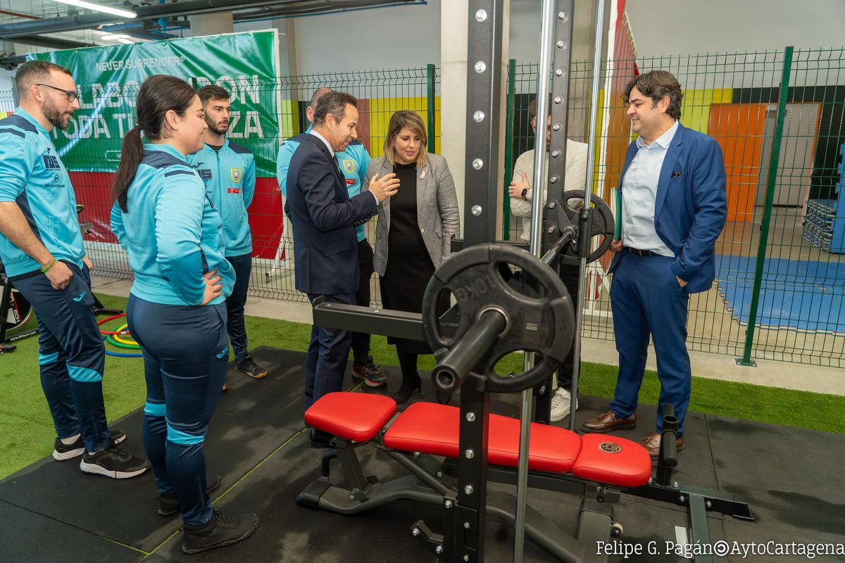 La Fundación Never Surrender comienza en el Palacio de Deportes la recuperación de pacientes de cáncer
