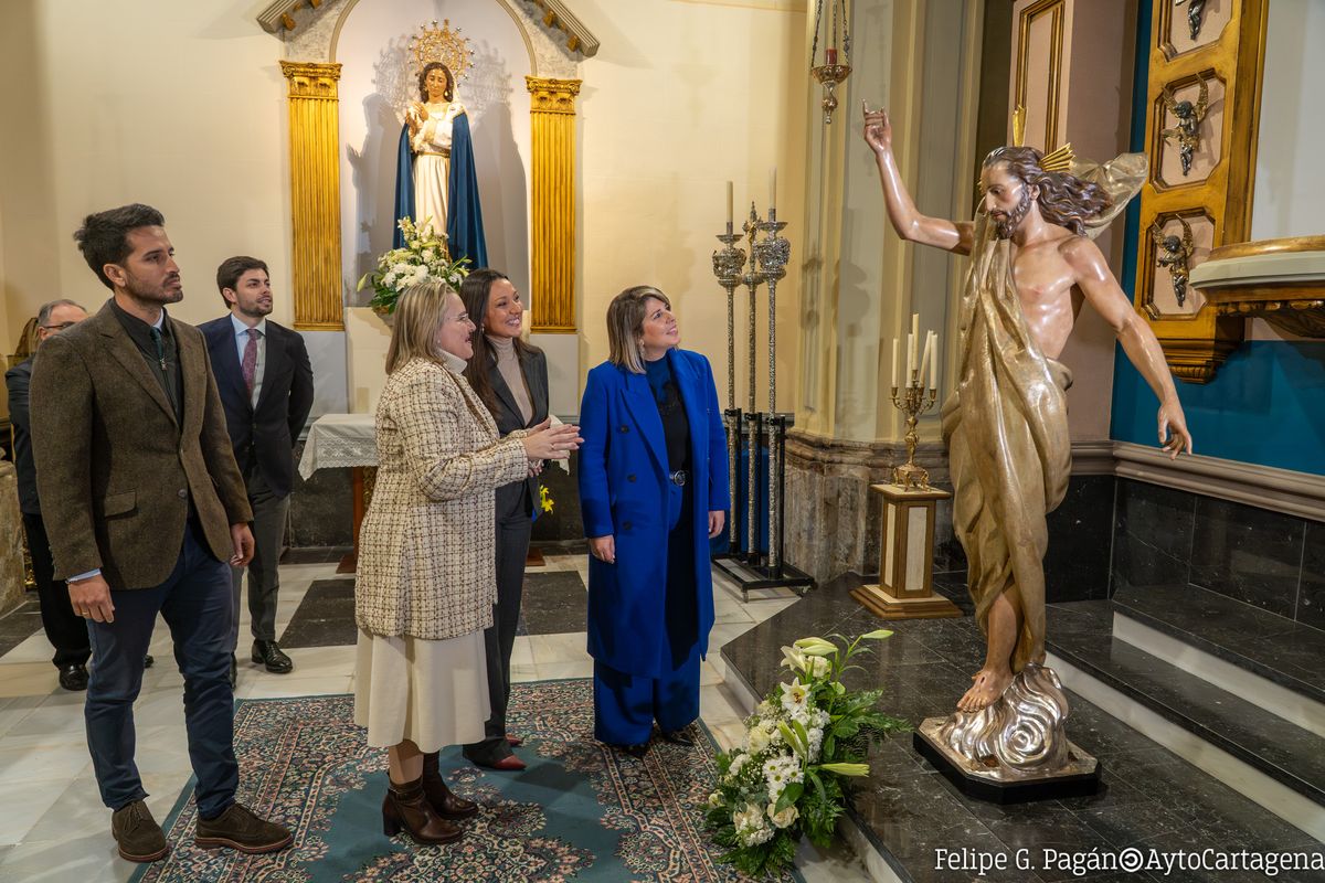 La imagen del Cristo Resucitado vuelve ya restaurada a la Iglesia de Santa María