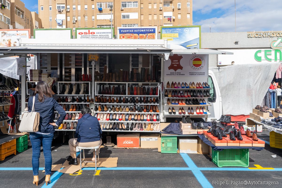 Mercadillo Cenit, avenida Ribera de San Javier