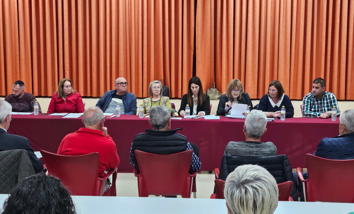 Reunión de la Junta Municipal de Perín