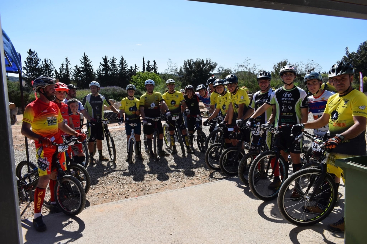 Los mejores del trial bici de la Regin compiten en Los Camachos