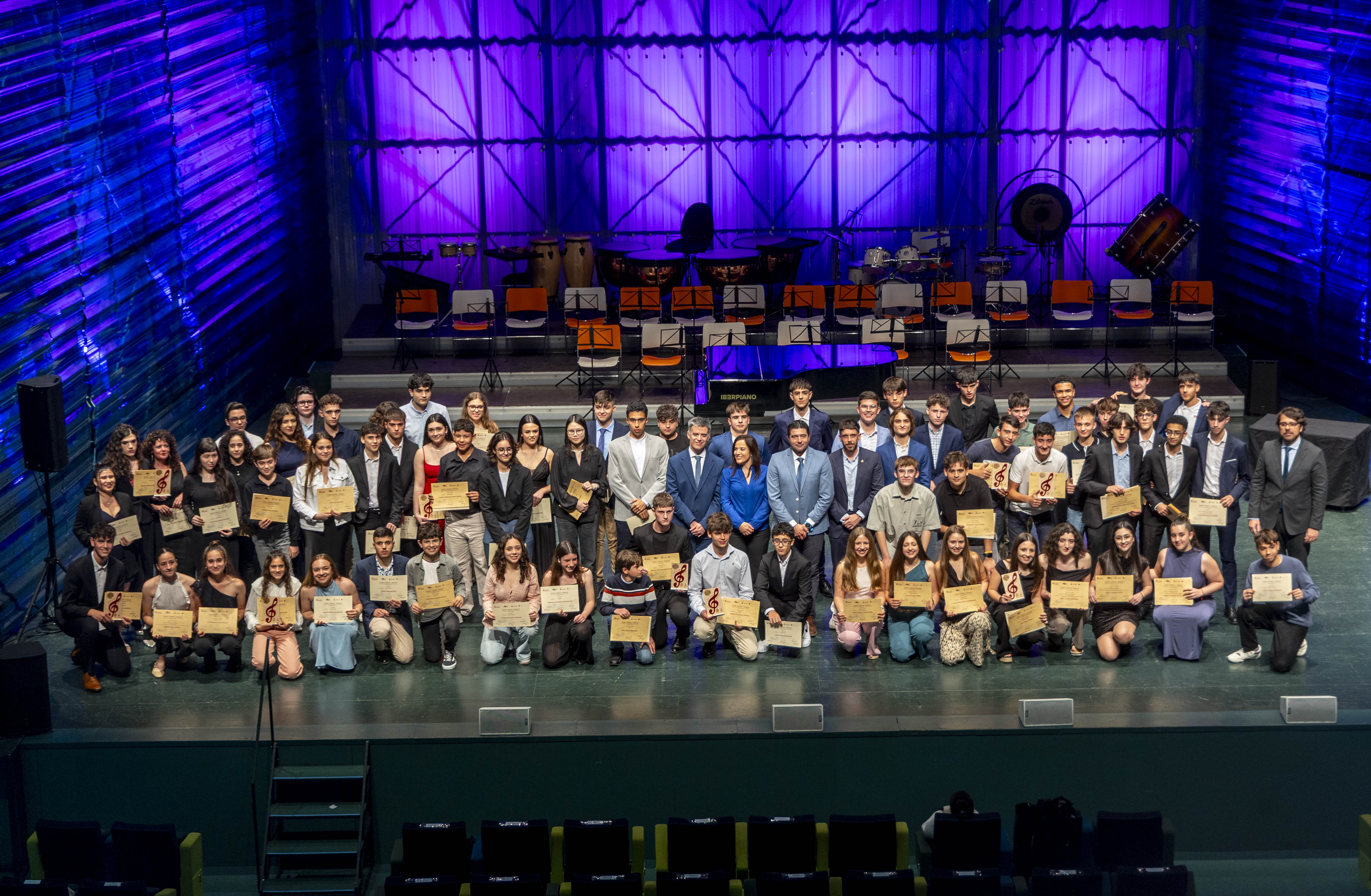 Brillante cierre de la 27 edicin de 'Entre Cuerdas y Metales' con una gala repleta de talento, emocin y msica en El Batel 2025