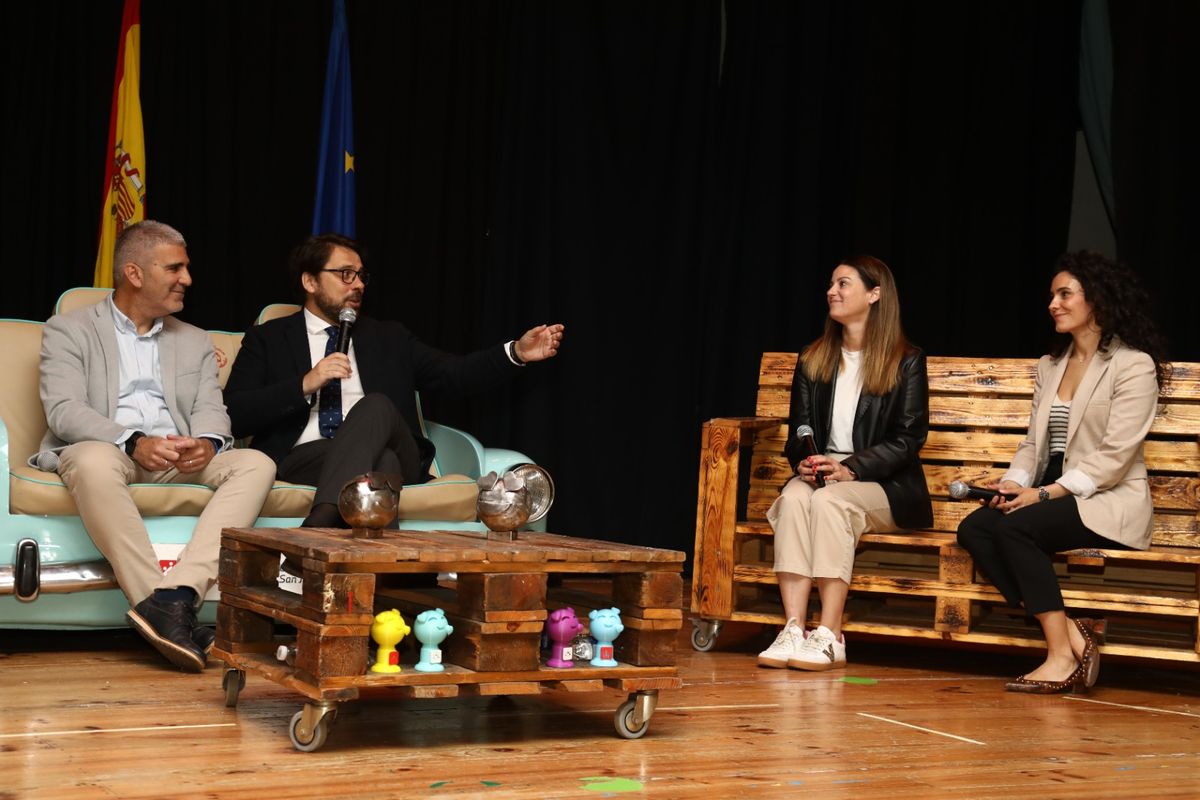 III Foro de Empleo Don Bosco, en el colegio Salesianos