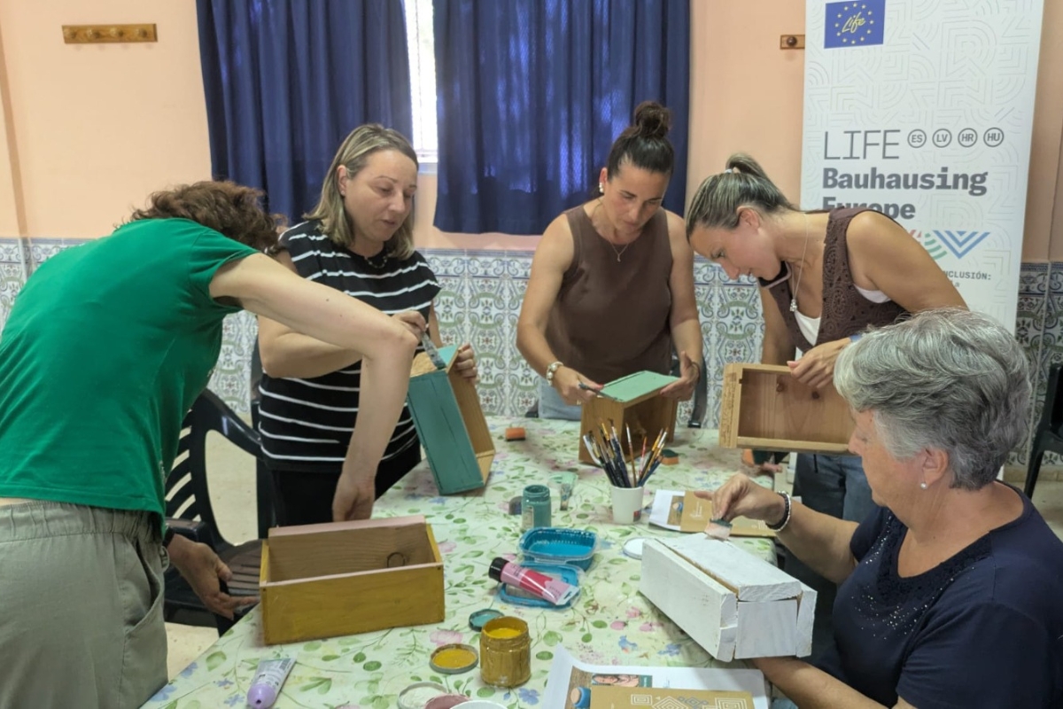 Vuelven las actividades del LIFE Bauhausing Europe con talleres sobre cocina consciente, balcones biodiversos y plantaciones comunitarias