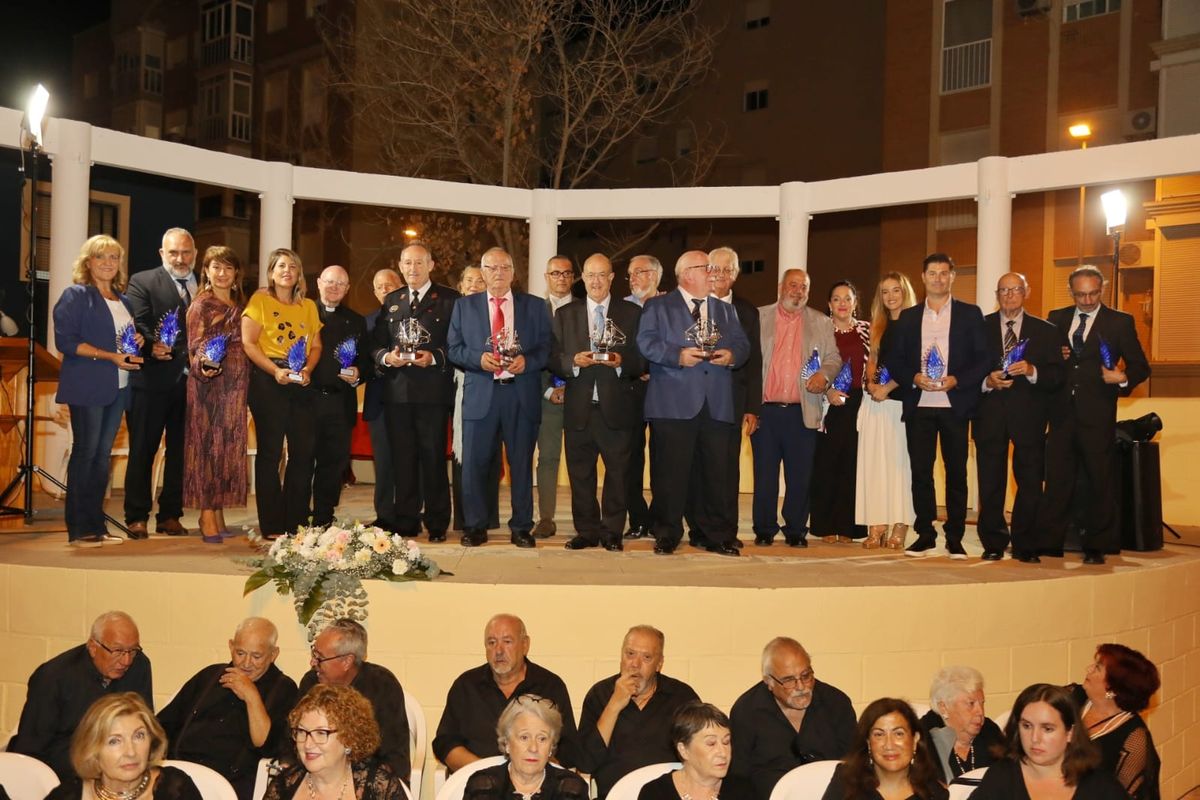 Entrega de las Carabelas de Plata de la Asociación de Vecinos de Urbanización Mediterráneo