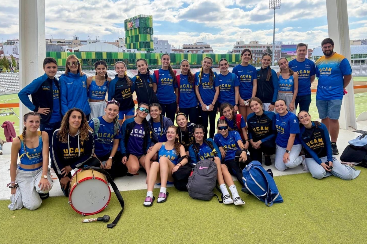 Gran actuación del equipo femenino sub16 del UCAM Atletismo Cartagena