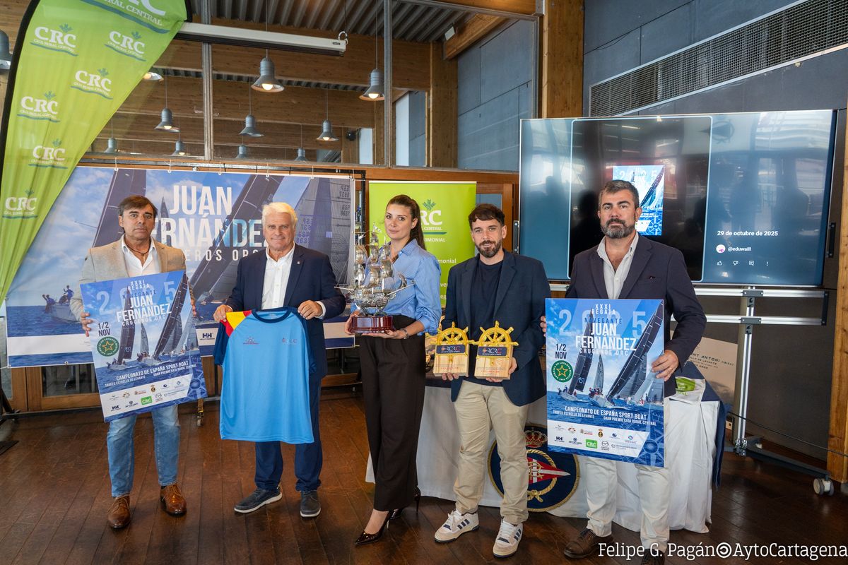Presentación de la XXXI Regata Juan Fernández en el Club de Regatas de Cartagena