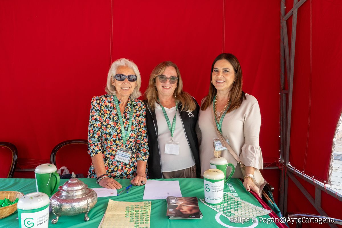 Mesa petitoria de la cuestación del cáncer en el Palacio Consistorial