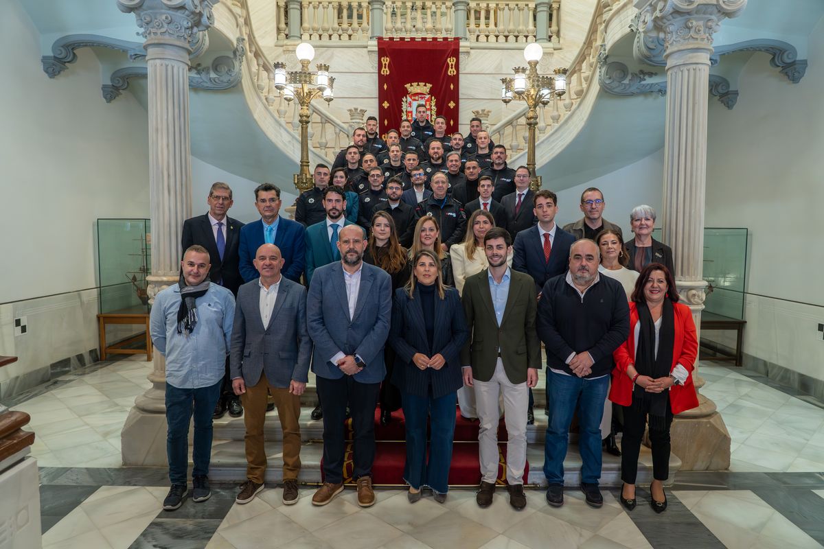 Toma de posesión y nombramiento nuevos funcionarios de carrera y mandos de la Policía Local